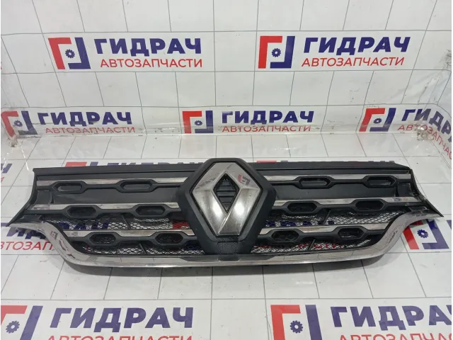 Решетка бампера Renault Duster 623105801R