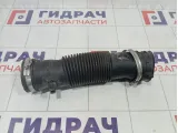 Патрубок воздушного фильтра Renault Duster 165757148R