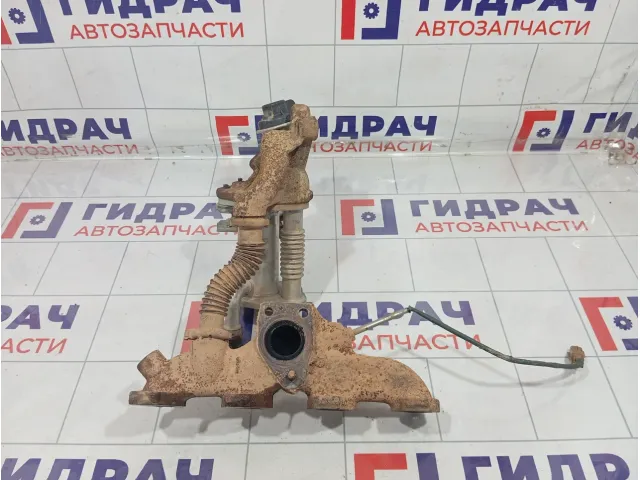 Коллектор выпускной Renault Duster 140042052R