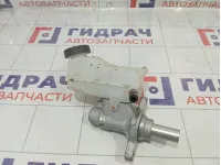 Цилиндр тормозной главный Renault Duster 460112629R