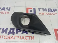 Накладка фары противотуманной передняя левая Renault Duster 261A36432R