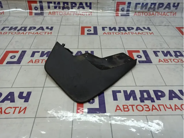 Брызговик передний правый Renault Duster 638400589R