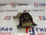 Опора двигателя правая Renault Duster 112107399R
