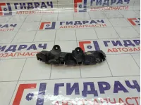 Кронштейн бампера переднего правый Renault Duster 622227413R