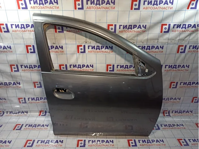 Дверь передняя правая Renault Duster