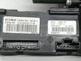Моторчик стеклоподъемника передний левый Renault Fluence 807310699R