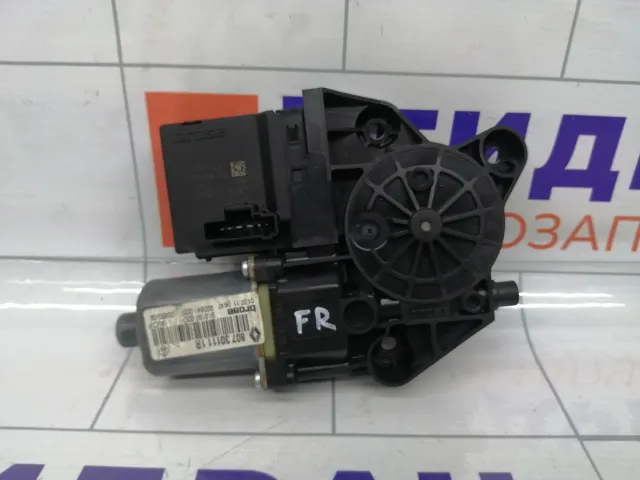 Моторчик стеклоподъемника передний правый Renault Fluence 807301111R