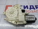 Моторчик стеклоподъемника задний правый Renault Fluence 827300013R