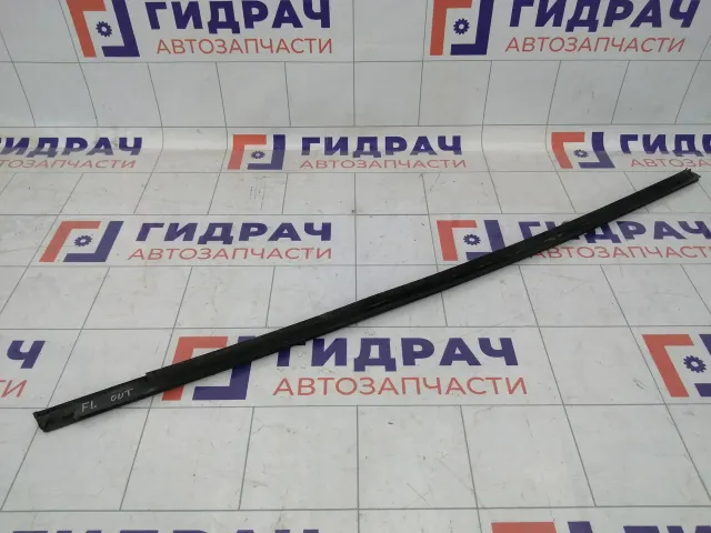 Накладка стекла переднего левого Renault Fluence 808210179R