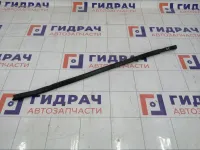 Уплотнитель двери задней правой Renault Fluence 823884189R