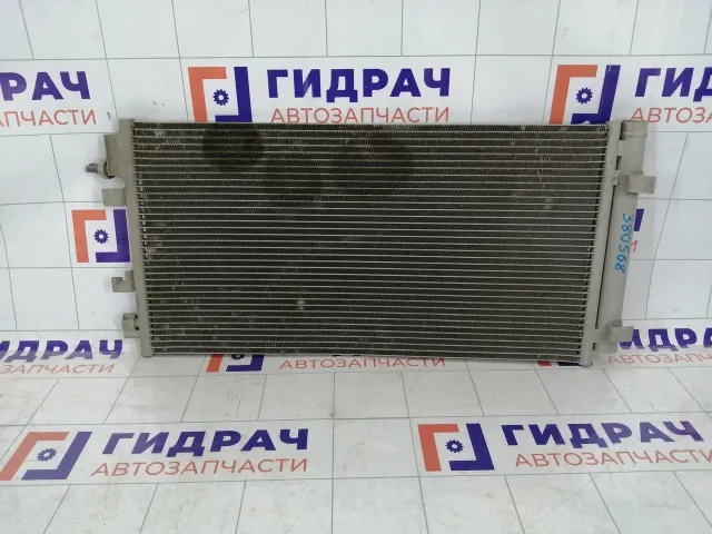 Радиатор кондиционера Renault Fluence 921009956R
