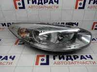 Фара правая Renault Fluence 260105345R