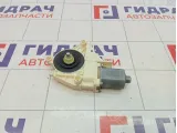 Моторчик стеклоподъемника задний левый Renault Fluence 827310012R