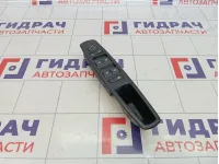 Блок управления стеклоподъемниками Renault Fluence 254000008R
