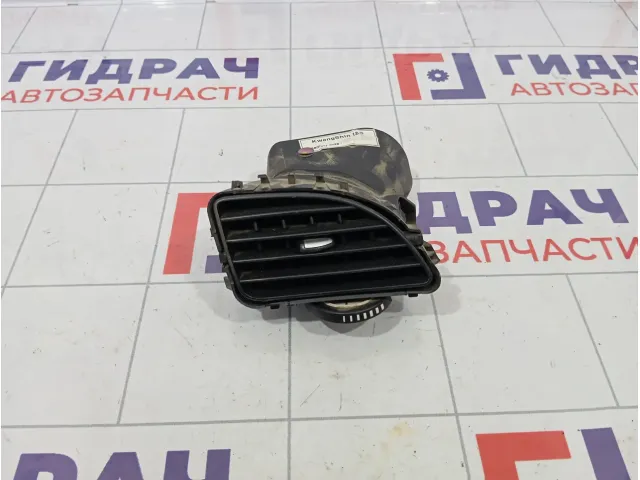Дефлектор воздушный левый Renault Fluence 687610710R
