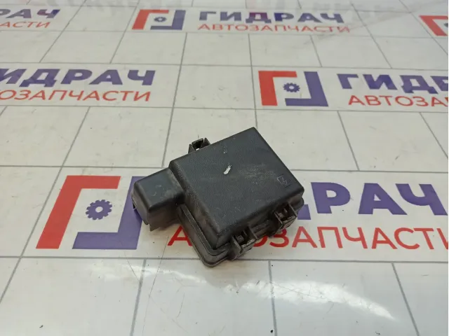 Крышка блока предохранителей Renault Fluence 243820003R