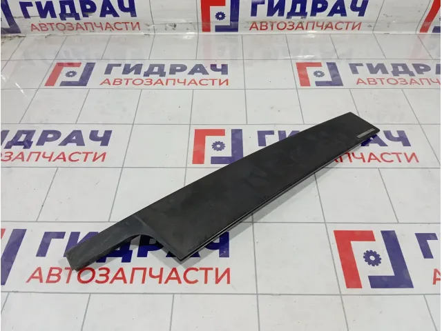 Накладка двери передней левой Renault Fluence 802853189R