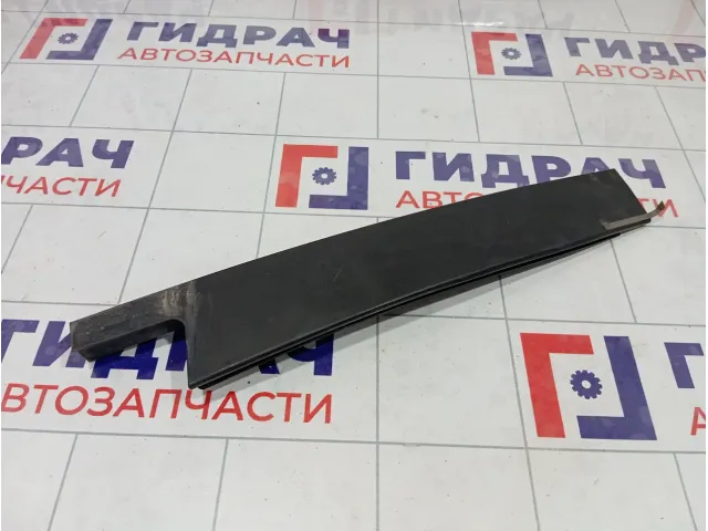 Накладка двери задней правой Renault Fluence 822836898R