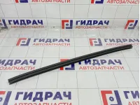 Уплотнитель стекла переднего левого Renault Fluence 803310030R