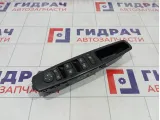 Блок управления стеклоподъемниками Renault Fluence 254000008R