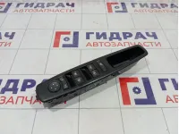 Блок управления стеклоподъемниками Renault Fluence 254000008R