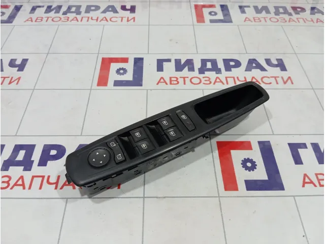 Блок управления стеклоподъемниками Renault Fluence 254000008R