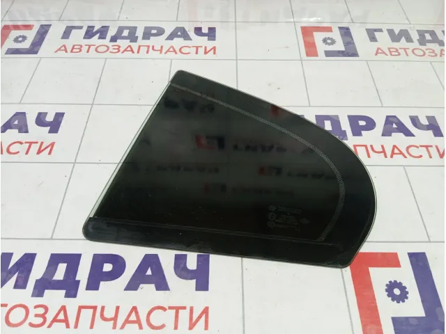 Стекло двери задней левой Renault Fluence 822210011R