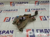 Педаль сцепления Renault Fluence 465030061R