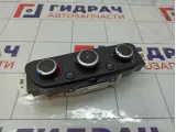 Блок управления отопителем (печкой) Renault Fluence 275105840R