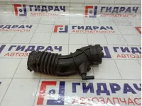 Патрубок воздушного фильтра Renault Fluence 8201011647