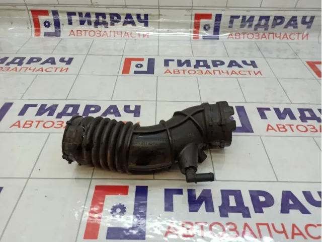 Патрубок воздушного фильтра Renault Fluence 8201011647
