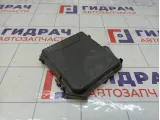 Крышка блока предохранителей Renault Fluence 284C40002R