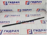 Накладка стекла переднего правого Renault Fluence 808200162R