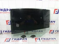 Стекло двери задней левой Renault Fluence 823010020R