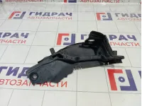 Накладка петли капота правая Renault Fluence 668620021R