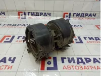Моторчик заслонки отопителя (печки) Renault Fluence 272104377R