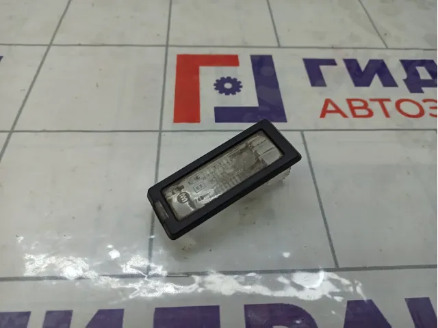 Фонарь подсветки номера Renault Fluence 8200013577