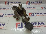 Педаль тормоза Renault Fluence 465010021R