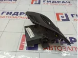Дефлектор воздушный правый Renault Fluence 687606450R