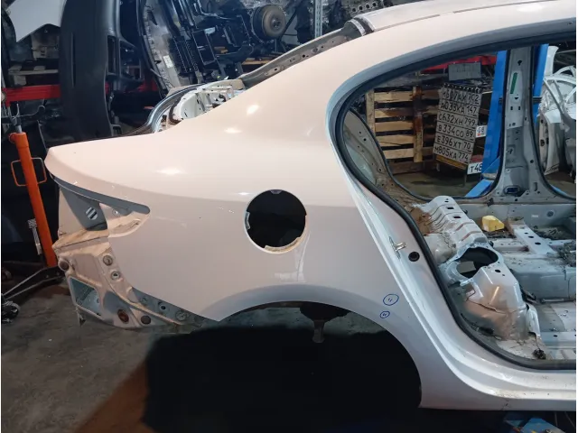 Крыло заднее правое Renault Fluence
