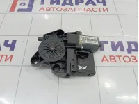 Моторчик стеклоподъемника передний правый Renault Fluence 807301111R