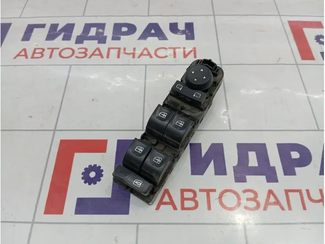 Блок управления стеклоподъемниками Renault Fluence 809610007R