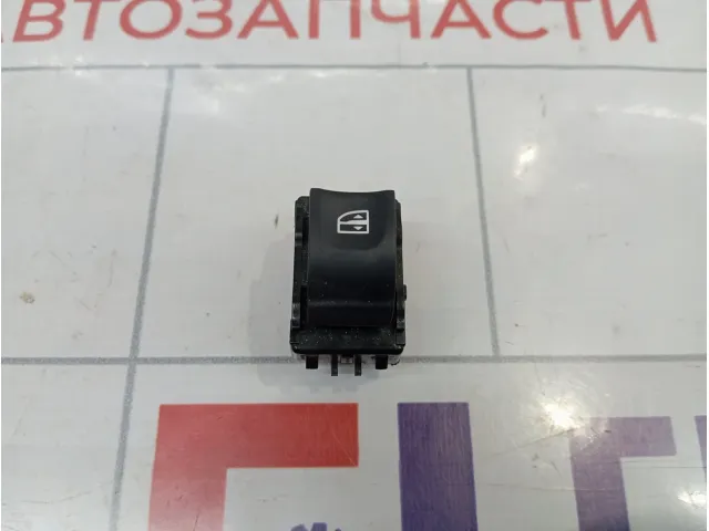 Кнопка стеклоподъемника передняя правая Renault Fluence 254010003R