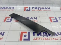 Накладка двери передней правой Renault Fluence 802847982R