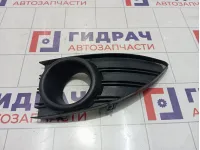 Рамка противотуманной фары левой Renault Fluence 261521098R