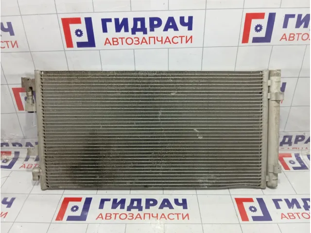 Радиатор кондиционера Renault Fluence 921009956R