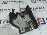 Кожух рулевой колонки нижний Renault Fluence 484723682R. Царапина.