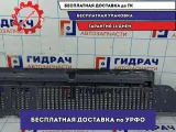 Защита антигравийная правая Renault Fluence 172900008R. Дефект.