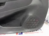 Обшивка двери передней левой Renault Kaptur 809015295R
