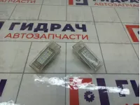 Фонарь подсветки номера комплект Renault Kaptur 8200013577